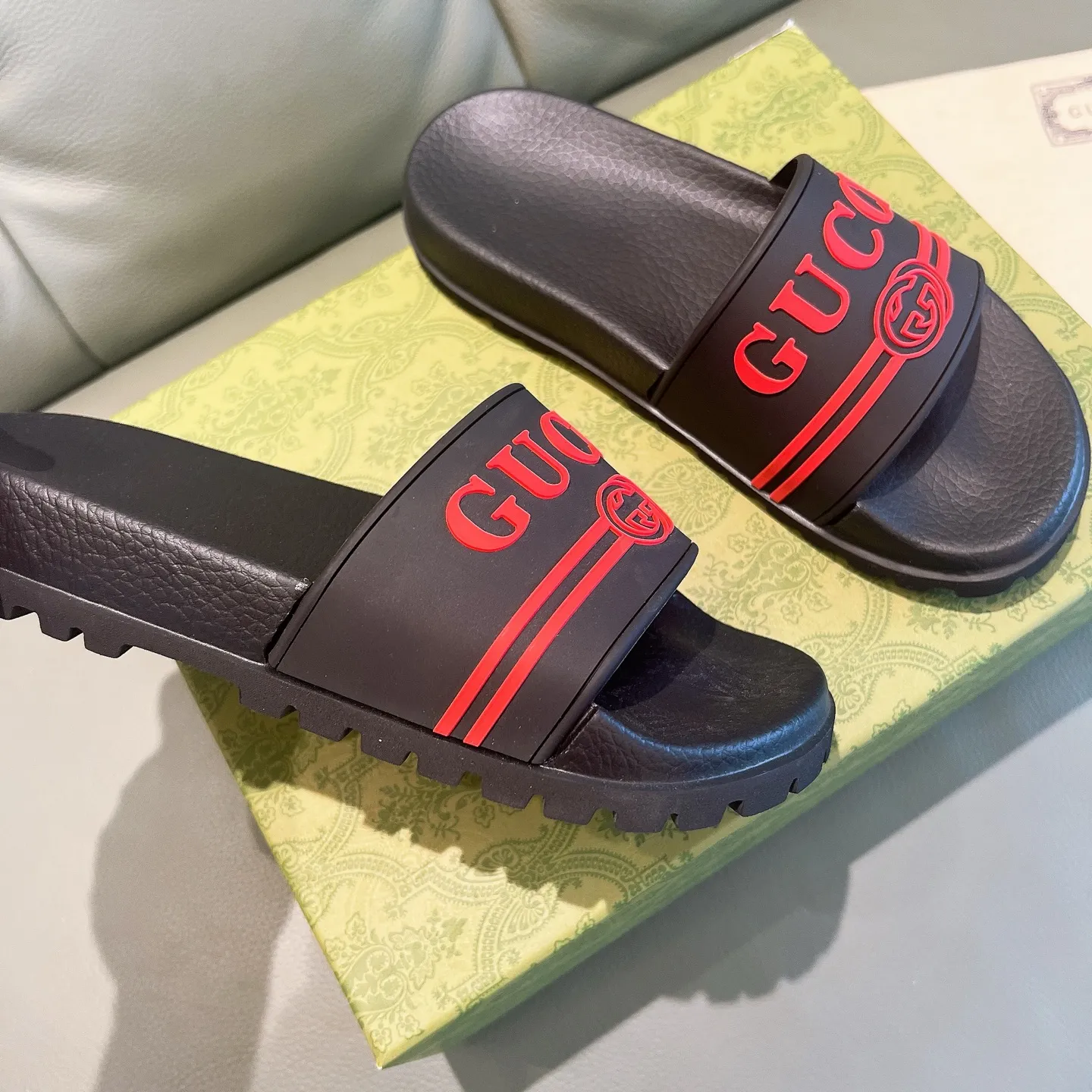 Men's Men's Shoes 130🐮🐮Gucci Gucci Slippers Gucci 2024 latest beach sandals slippers Original molding double G LOGO Original molding consistent Outsole: Men's Men's Shoes u double-layer outsole Size: 35-46